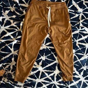 Vuori Tan Jogger Pants with Pocket